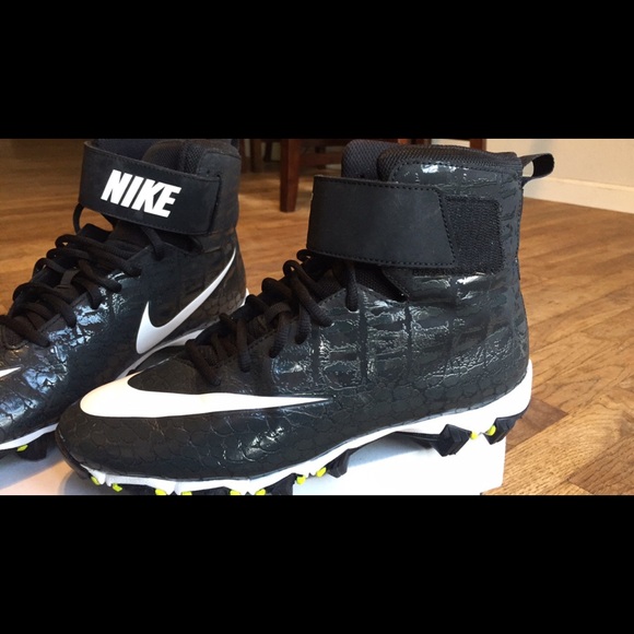 Mens Nike force savage shark football cleats - Picture 3 of 8